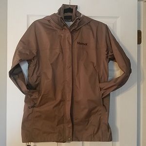 Womens L Marmot lightweigt raincoat